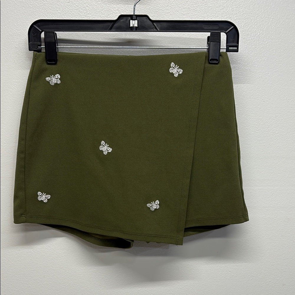 Olive Green Embellished girls Skirt size L (14) (7-8 yrs) summer shorts